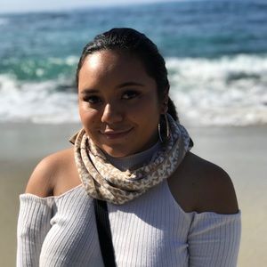 Meet your Posher, Esmeralda